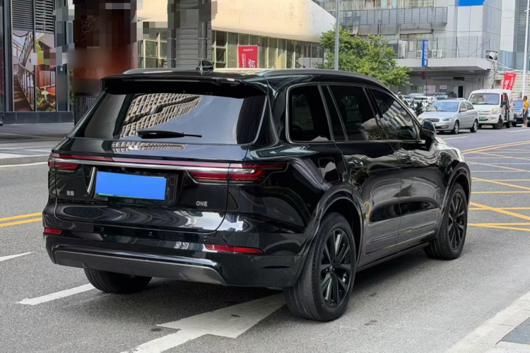 理想汽车 理想ONE 2020款 增程6座版车身外观7