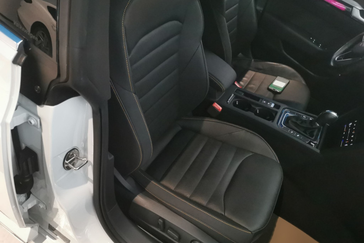 一汽-大众CC 2024款 380TSI 夺目版局部细节41