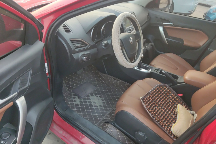 名爵 锐行 2016款 1.5L 自动超值豪华版中控内饰20