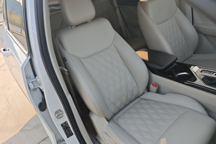 五菱汽车 五菱星辰 2021款 1.5T CVT星曜版局部细节41