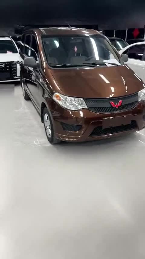 五菱汽车 五菱宏光 2015款 1.2L S 基本型国IV讲解1