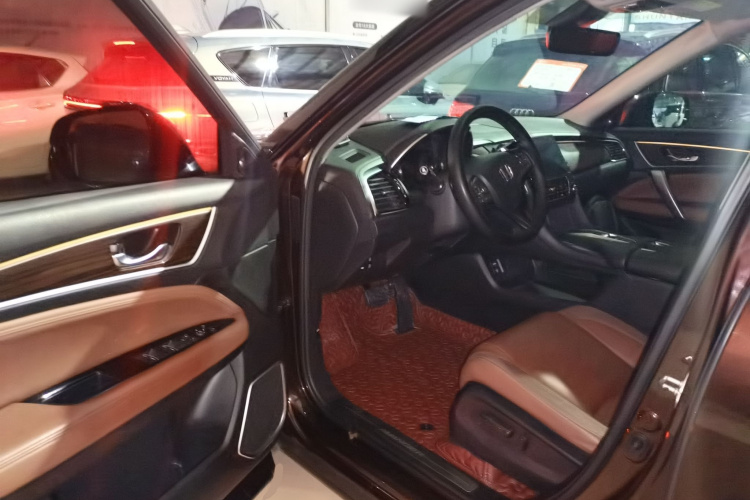 本田 冠道 2017款 370TURBO 四驱尊享版中控内饰20