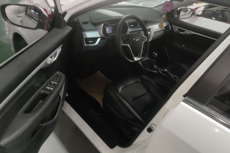 吉利汽车 远景 2020款 1.5L 手动亚运版中控内饰20