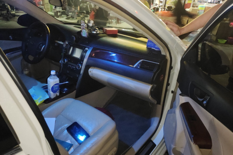 丰田 凯美瑞 2012款 2.5G 豪华版局部细节9005