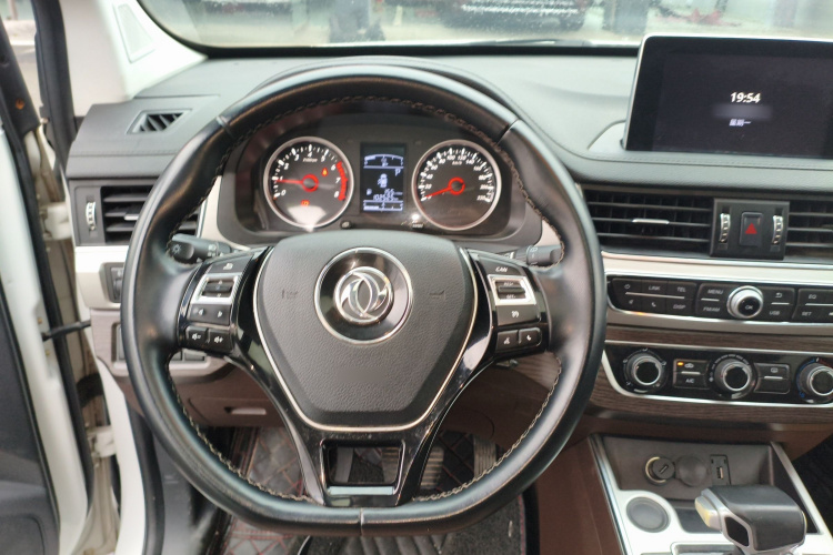 东风风行 风行SX6 2018款 1.6L CVT豪华型中控内饰13