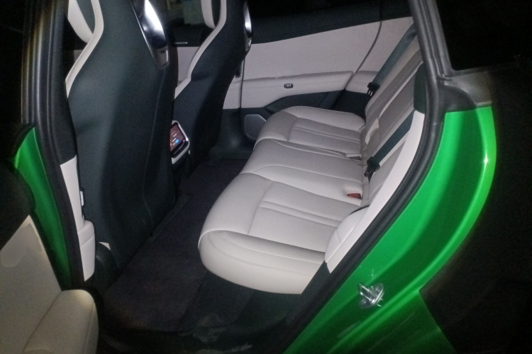 小米汽车 小米YU7 2025款 超长续航后驱版中控内饰21