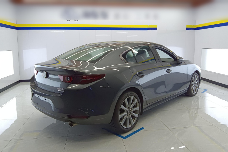 马自达3 昂克赛拉 2023款 2.0L 自动质臻版车身外观7