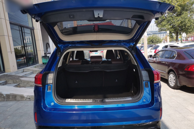 魏牌 VV6 2018款 2.0T 两驱超豪型 国V局部细节23