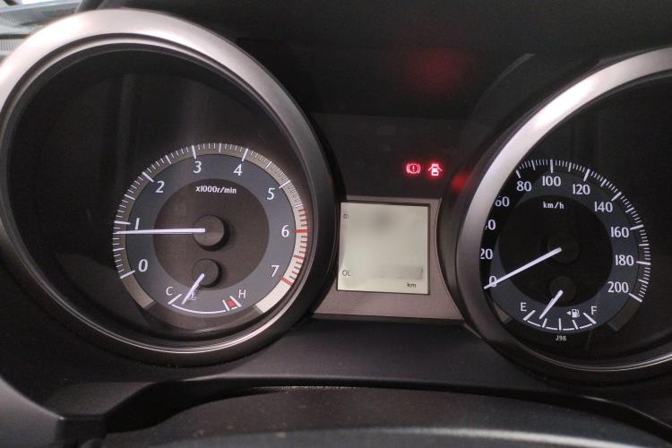 丰田 普拉多 2016款 2.7L 自动标准版中控内饰14