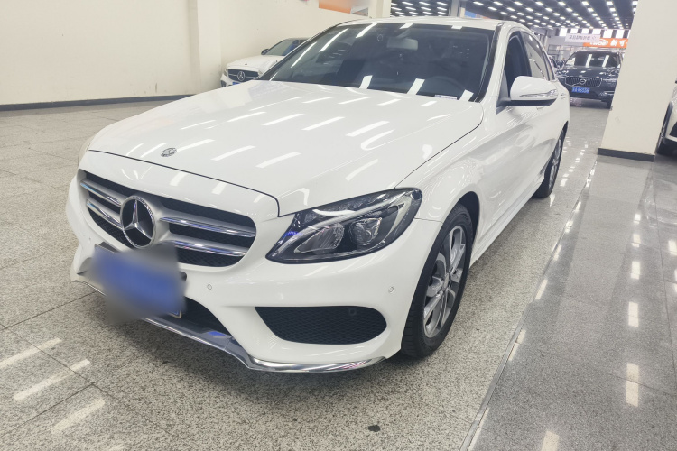 奔驰C级 2017款 C 180 L 运动版车身外观1