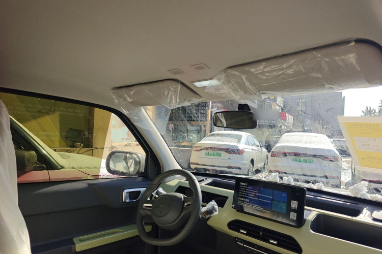 吉利银河 2024款 熊猫mini 200km 耐力熊中控内饰22