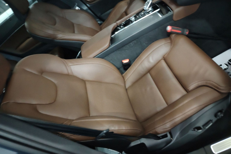 沃尔沃XC90新能源 2025款 T8 智尊豪华版 7座局部细节41