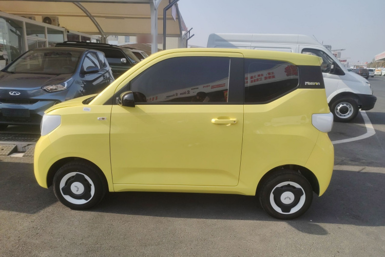 五菱汽车 宏光MINIEV 2024款 第三代 215km 青春版车身外观4