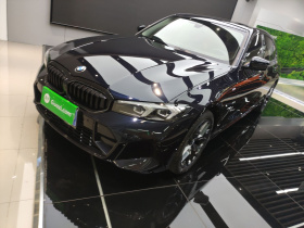 宝马3系 2025款 330Li M运动曜夜套装