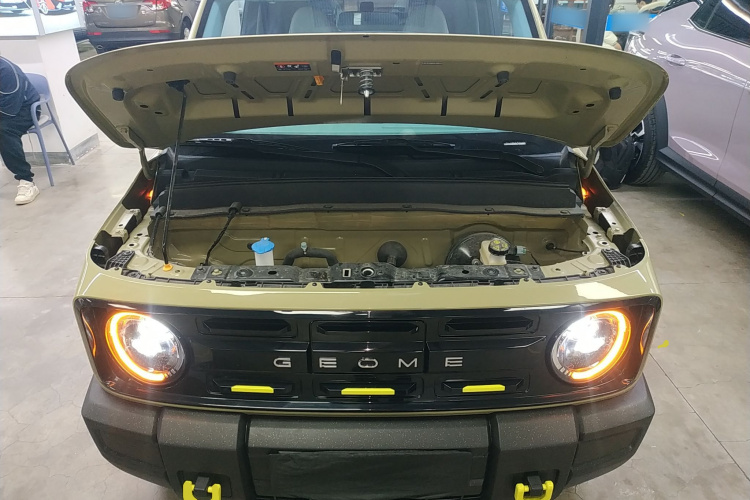 吉利银河 2025款 210km 熊猫骑士机舱底盘24