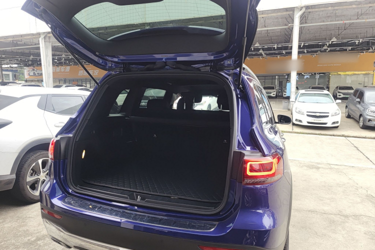 奔驰GLB 2020款 GLB 200 动感型机舱底盘23