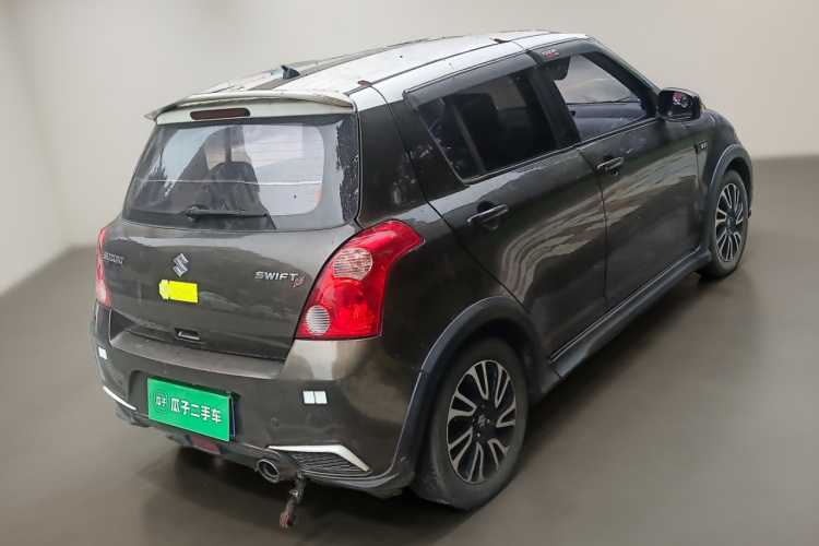 铃木 雨燕 2013款 1.5L 手动20周年限量版车身外观7