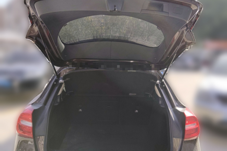 奔驰GLA 2015款 GLA 220 4MATIC 时尚型中控内饰23