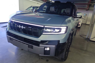 方程豹 豹8 2025款 智勇旗舰版 7座