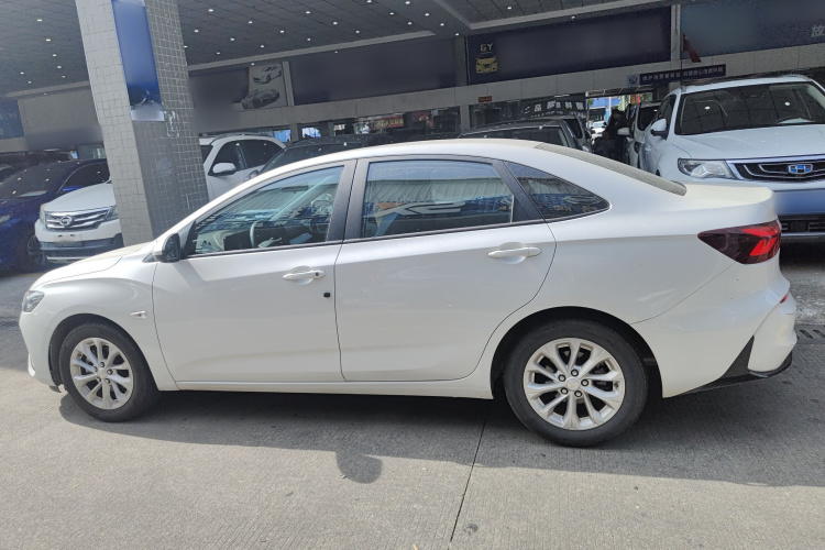 雪佛兰 科鲁泽 2024款 1.5L 双离合悦享版车身外观4