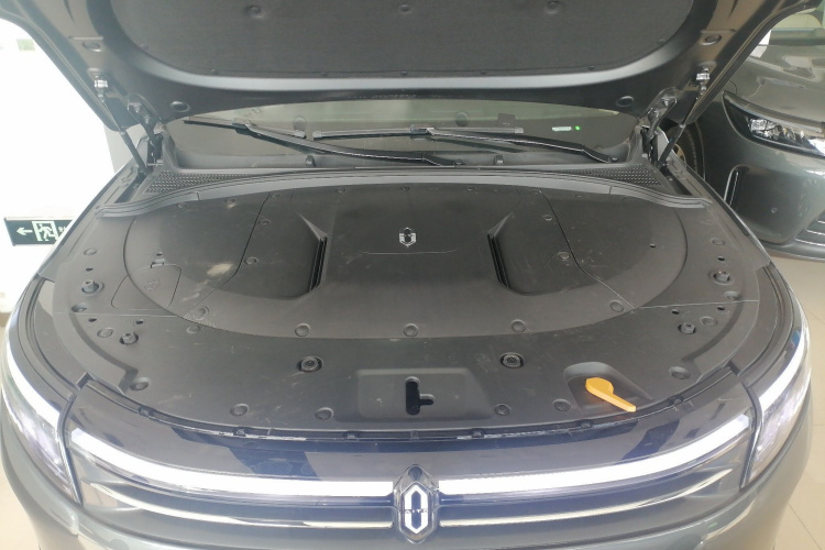 鸿蒙智行 问界M7 2022款 1.5T 后驱舒适版机舱底盘24