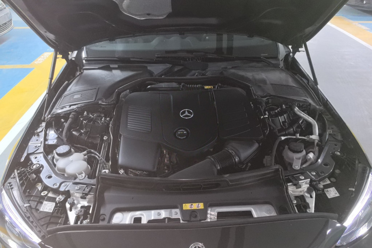 奔驰C级 2023款 改款 C 260 L 运动版局部细节24