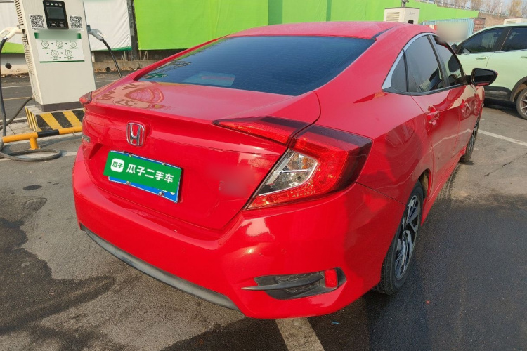 本田 思域 2016款 220TURBO CVT豪华版车身外观7