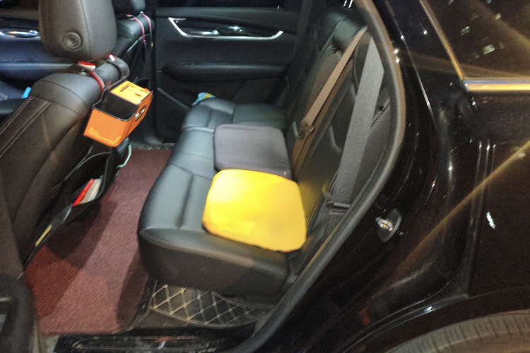 凯迪拉克XT5 2021款 2.0T 四驱豪华型中控内饰7004