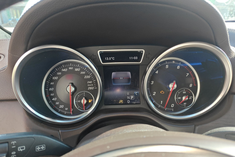 奔驰GLE 2016款 GLE 320 4MATIC 豪华型局部细节14