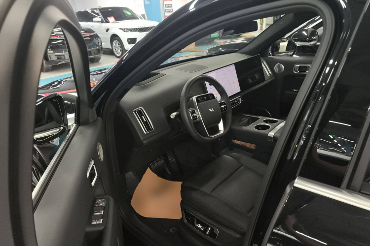 理想汽车 理想L8 2024款 Max中控内饰20