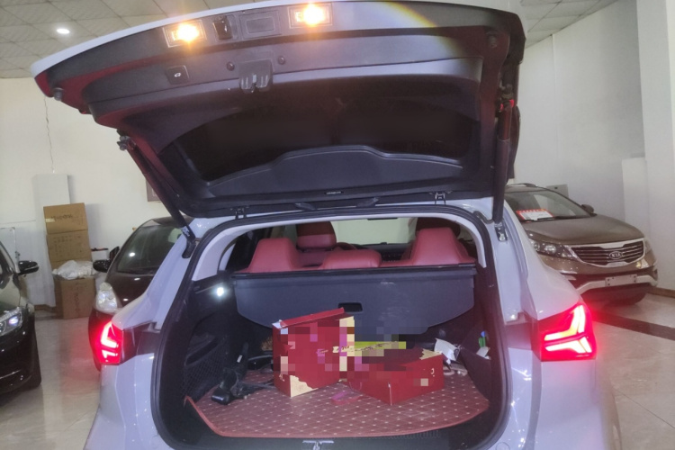 飞凡汽车 飞凡MARVEL R 2021款 后驱标准版机舱底盘23