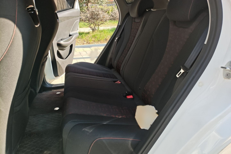 比亚迪e2 2024款 荣耀版 舒适型中控内饰7004