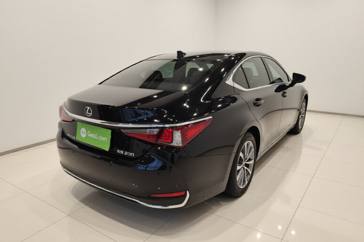 雷克萨斯ES 2024款 200 臻享版车身外观7