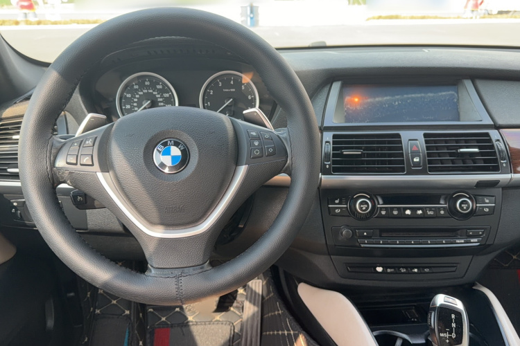 宝马X6（平行进口）中控内饰7003