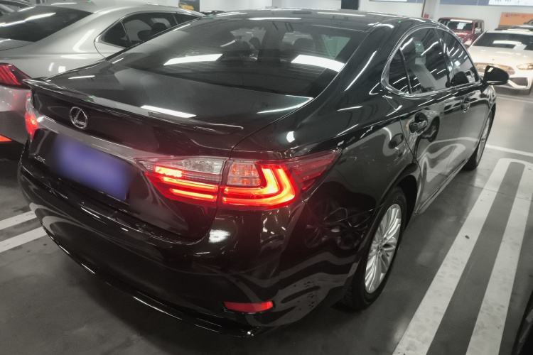 雷克萨斯ES 2015款 200 精英版车身外观6005