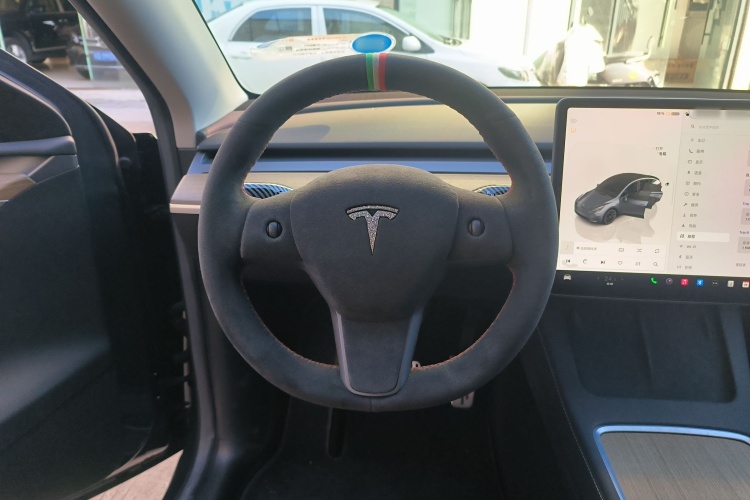 特斯拉 Model Y 2022款 改款 后轮驱动版中控内饰13