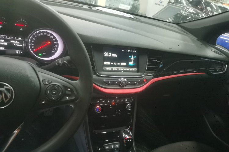 别克 威朗 2018款 两厢GS 20T 双离合进取型局部细节16