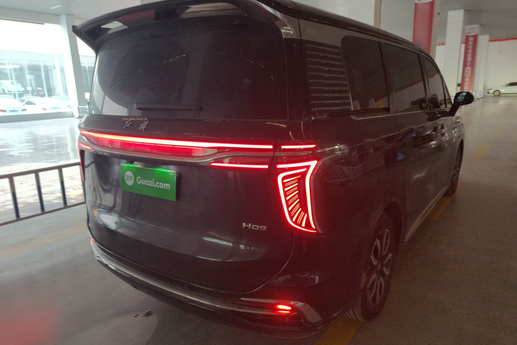 红旗HQ9 2023款 2.0T 智联旗享版车身外观6005