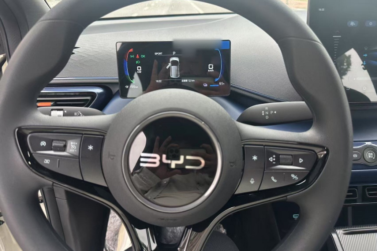 比亚迪 海鸥 2025款 智驾版 305km 活力版中控内饰7003