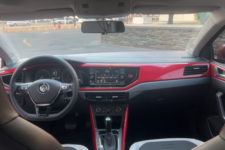 大众 Polo 2019款 Plus 1.5L 自动炫彩科技版中控内饰7002