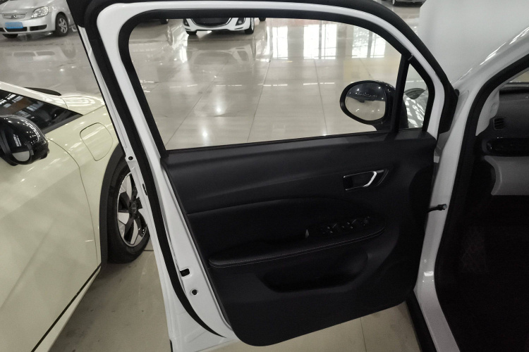 零跑汽车 零跑T03 2022款 皓玉版中控内饰7007