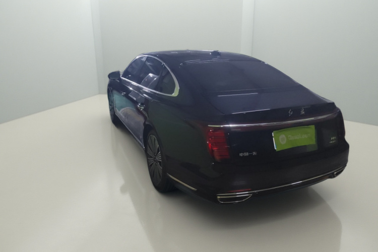 红旗H9 2025款 2.0T 两驱旗享豪华商务版 5座车身外观5
