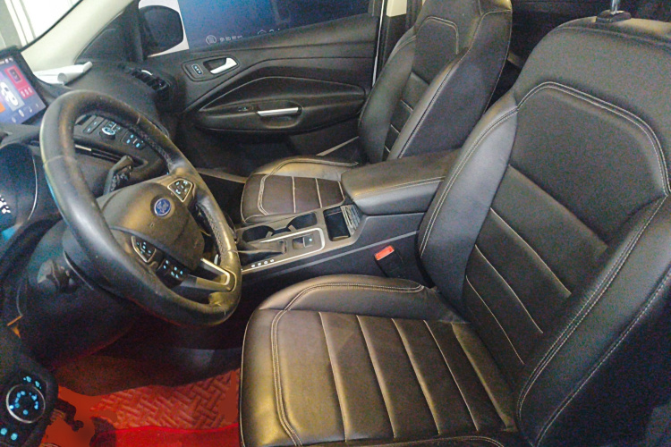 福特 翼虎 2018款 EcoBoost 180 两驱铂翼型局部细节19