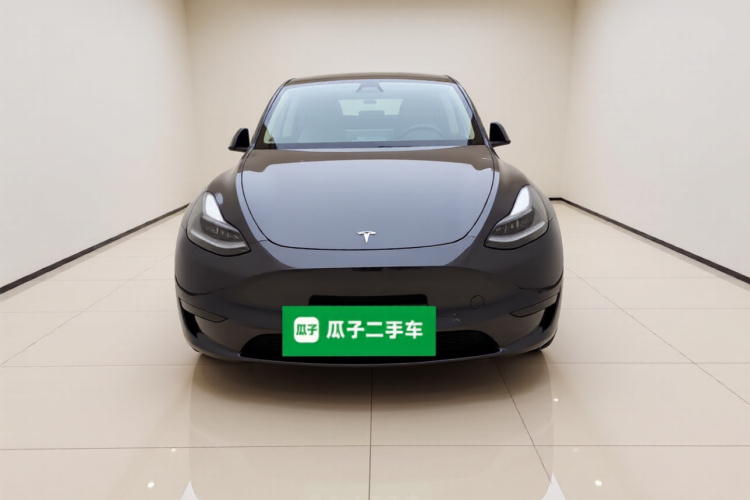 特斯拉 Model Y 2024款 后轮驱动版车身外观2