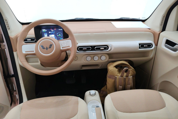 五菱汽车 宏光MINIEV 2024款 第三代 215km 青春版中控内饰12