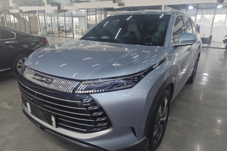 比亚迪 护卫舰07 2023款 DM-p 175KM 四驱旗舰型