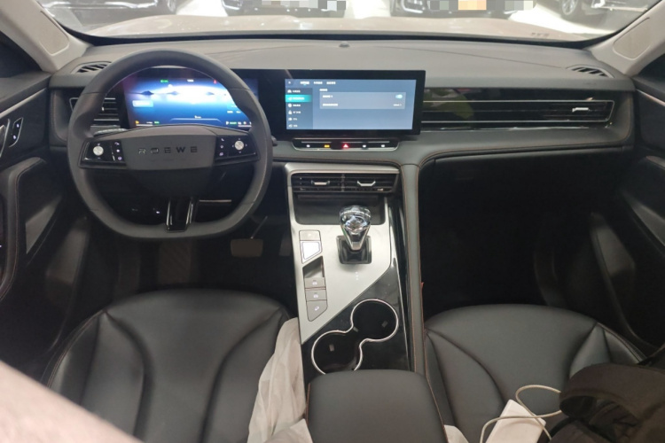 荣威RX5新能源 2023款 eRX5 超混舒享版中控内饰7002