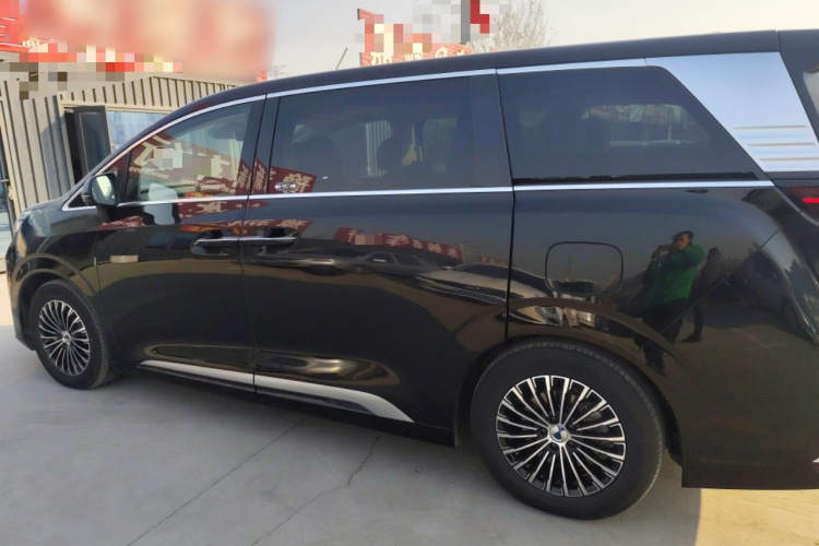 腾势D9 2022款 DM-i 970 四驱旗舰型车身外观6003