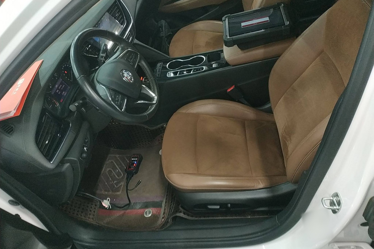 别克 君威 2023款 552T 智享型局部细节19