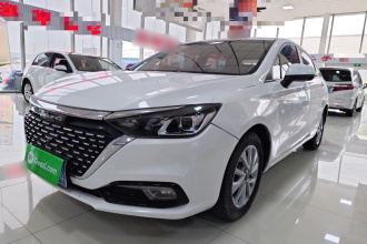 北京汽车 北京U5 2020款 1.5L 手动尊贵版 国VI